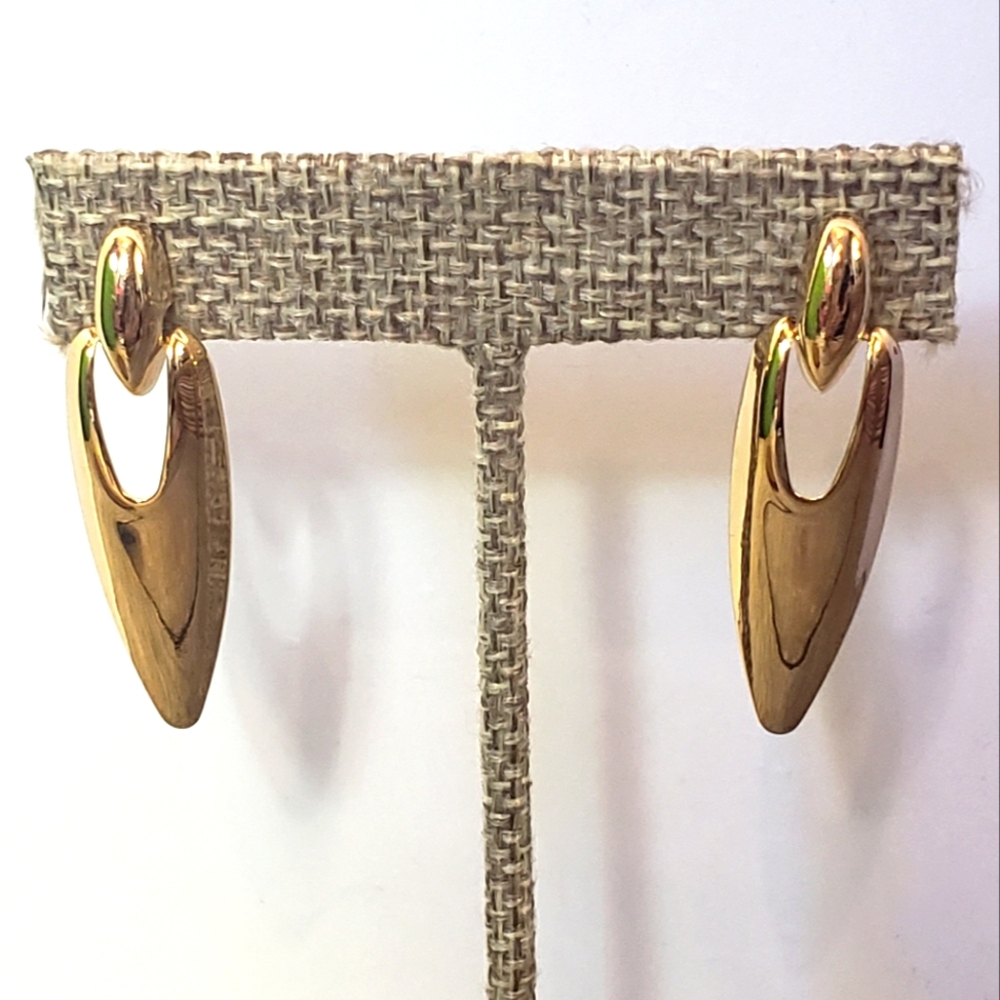 GOLDEN Door-Knocker Style Pierced Earrings